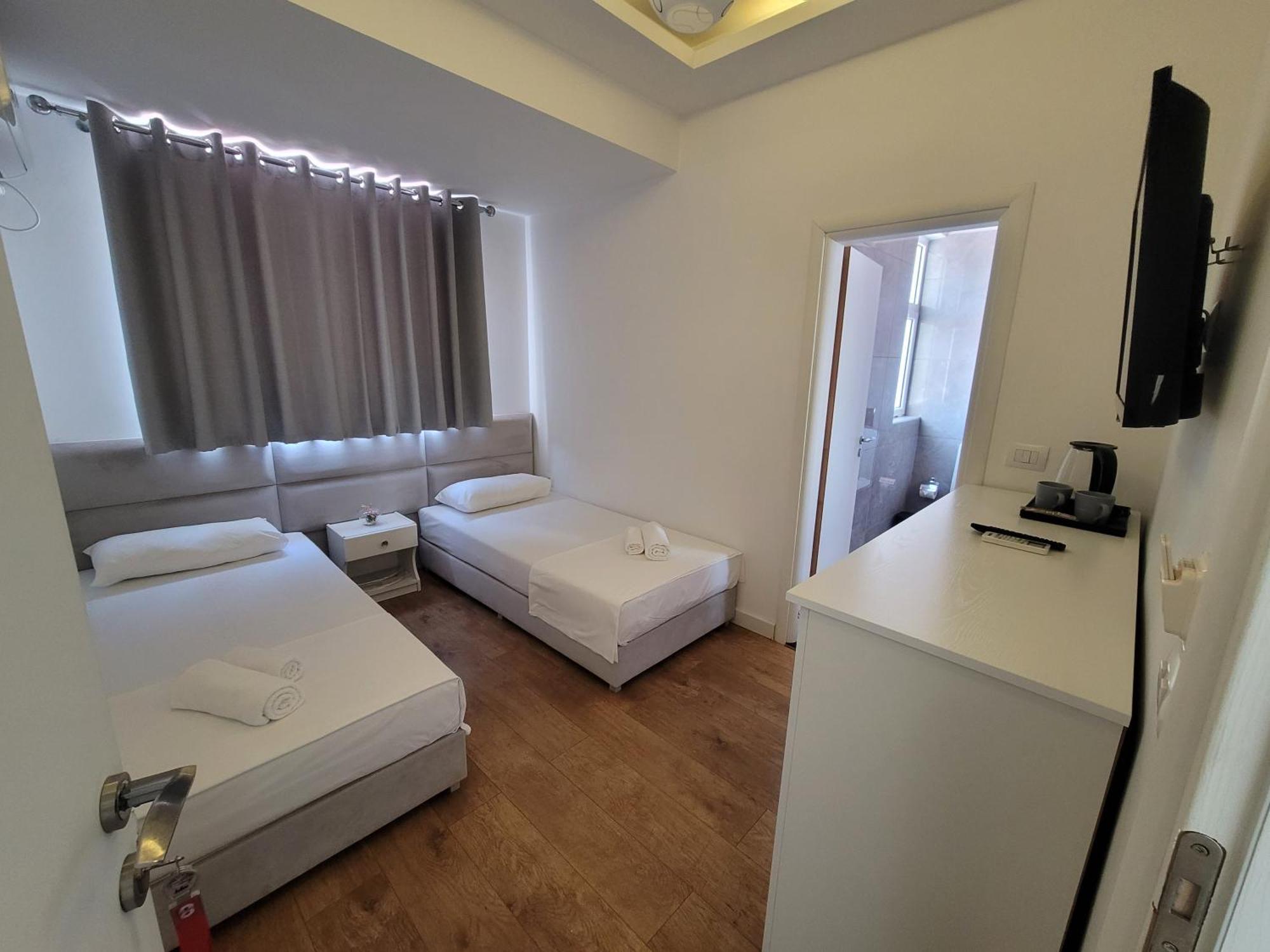 Hotel Myrtai - City Center Saranda Dış mekan fotoğraf