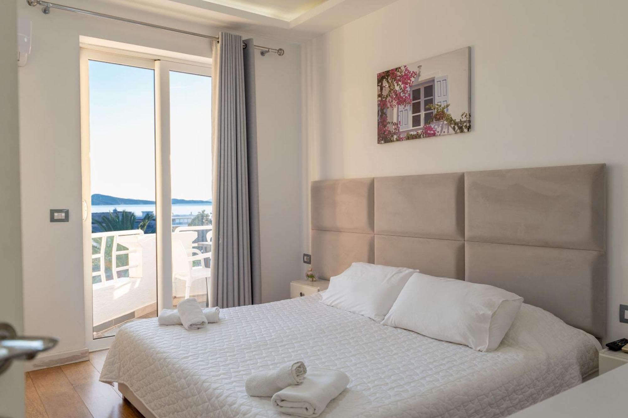Hotel Myrtai - City Center Saranda Dış mekan fotoğraf