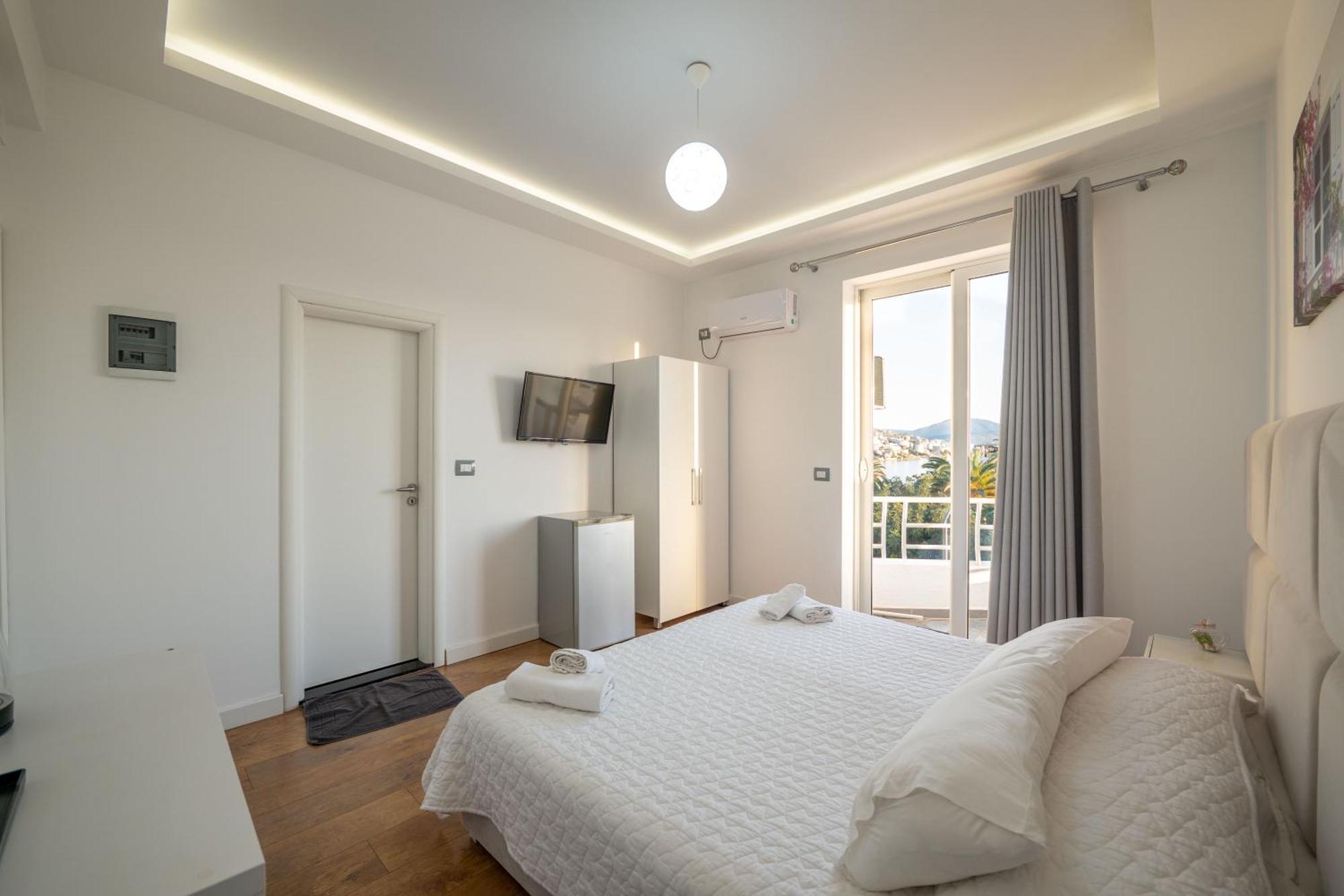 Hotel Myrtai - City Center Saranda Dış mekan fotoğraf
