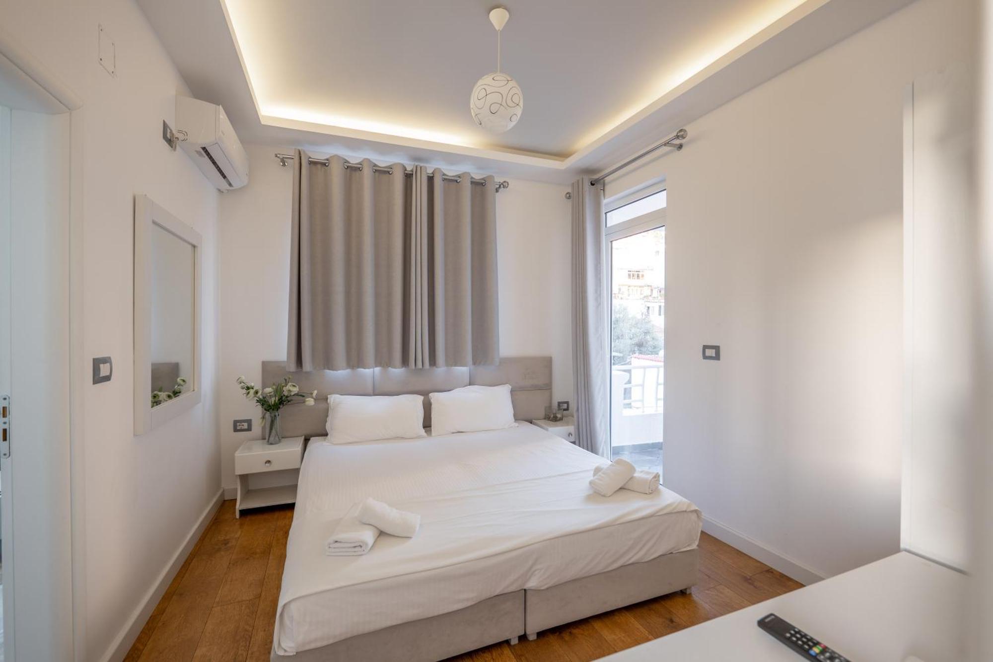 Hotel Myrtai - City Center Saranda Dış mekan fotoğraf