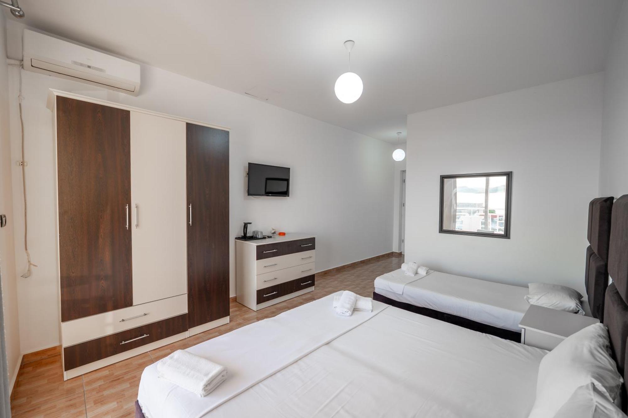 Hotel Myrtai - City Center Saranda Dış mekan fotoğraf