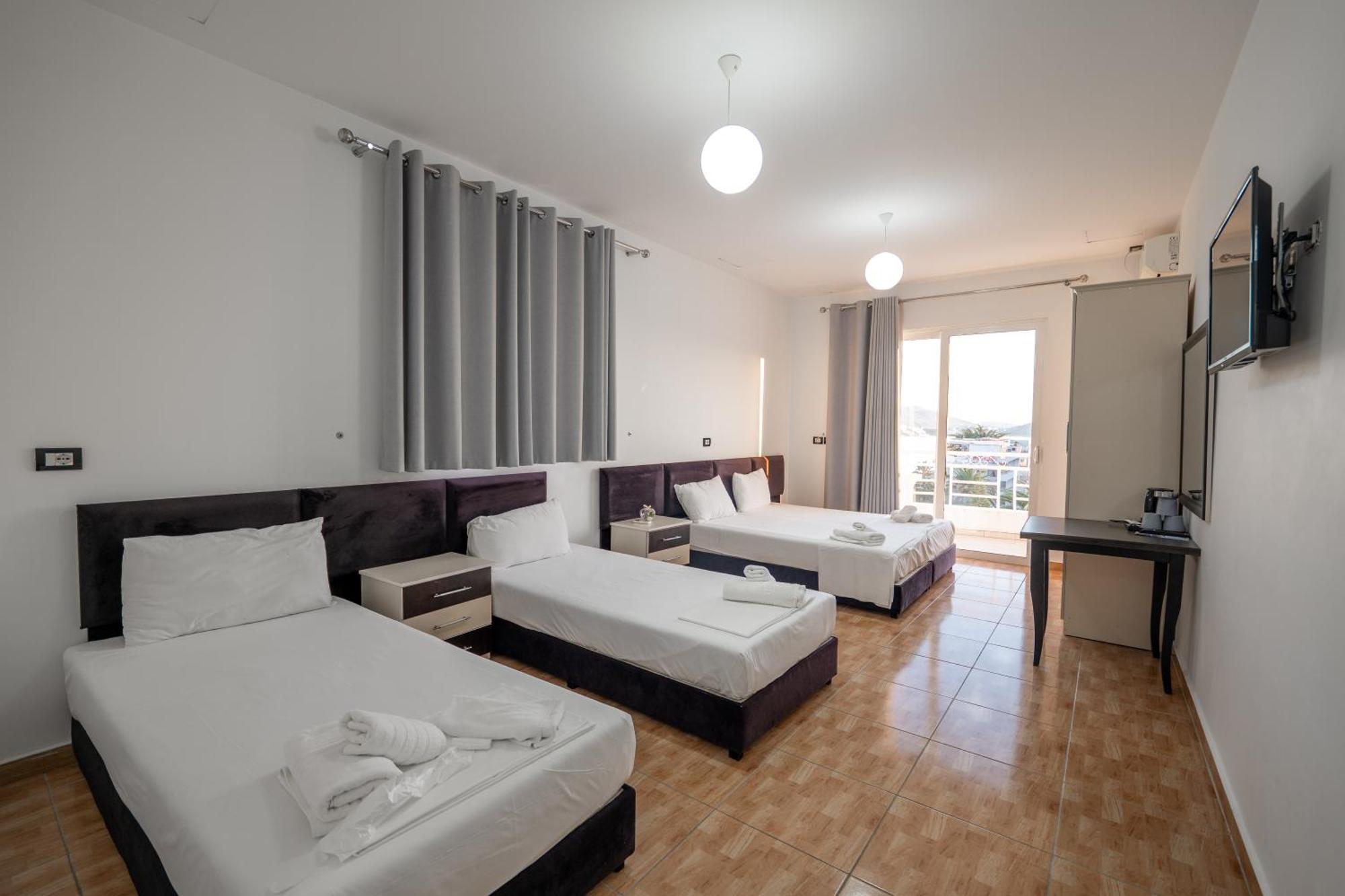 Hotel Myrtai - City Center Saranda Dış mekan fotoğraf
