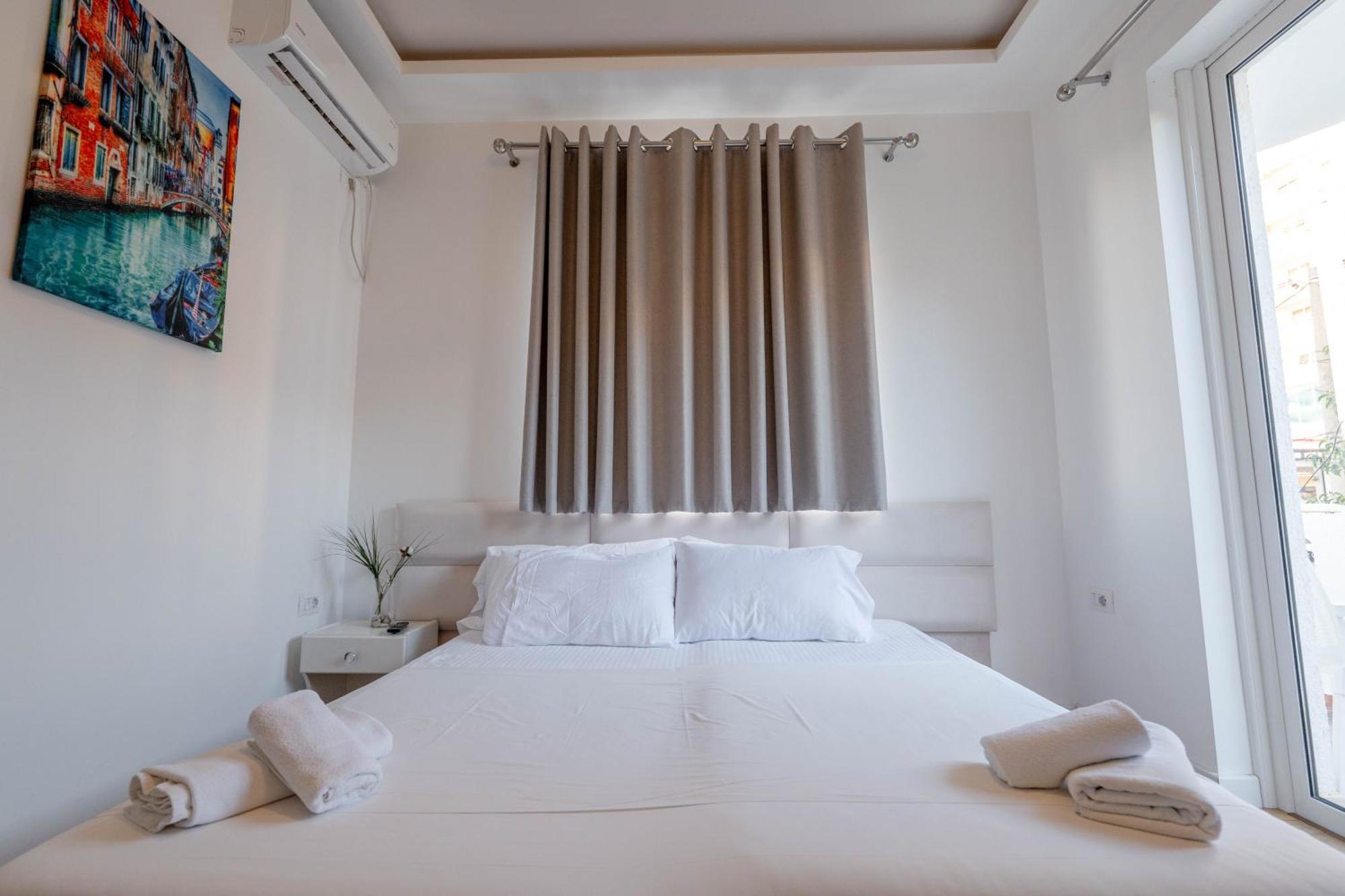 Hotel Myrtai - City Center Saranda Dış mekan fotoğraf