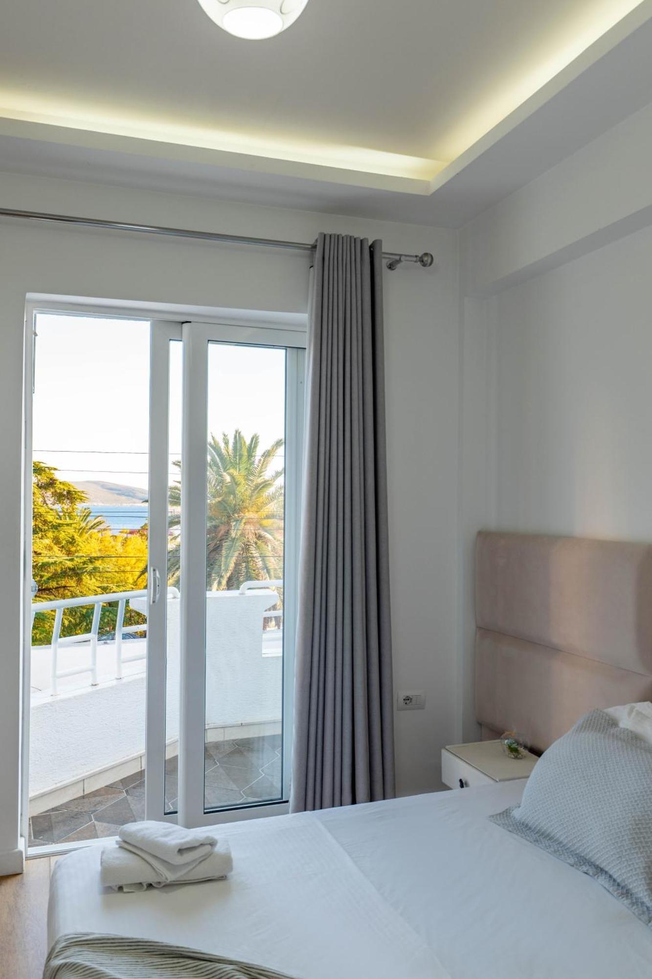 Hotel Myrtai - City Center Saranda Dış mekan fotoğraf